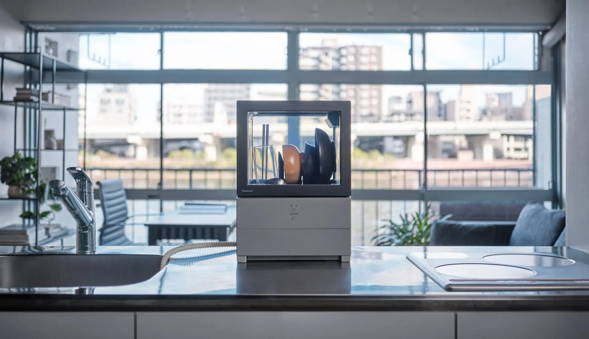 パナソニック パーソナル食洗機「SOLOTA」新色ブラック