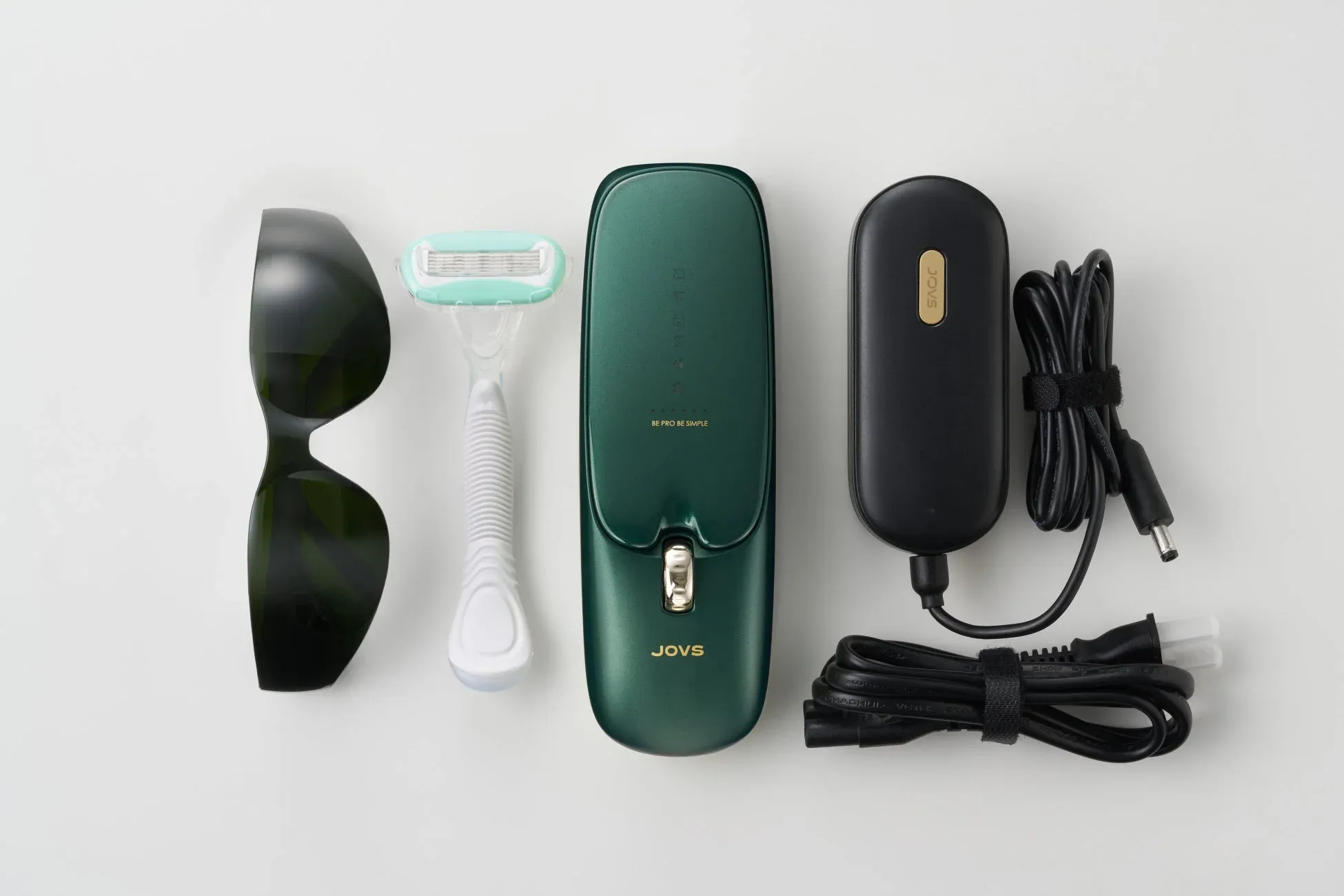 IPL脱毛器と付属品