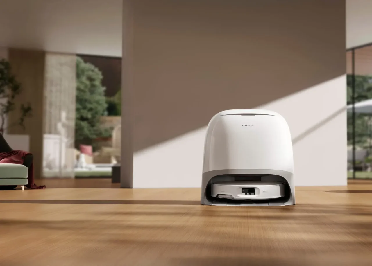 Roborockから超薄型ロボット掃除機「Qrevo Curv 2 Pro」が登場！パワフル吸引と全自動水拭きで毎日がもっと快適に