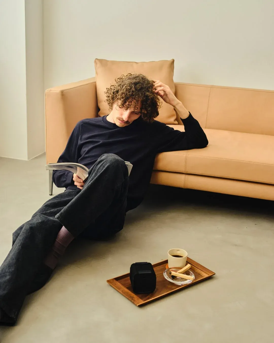 読書をする男性