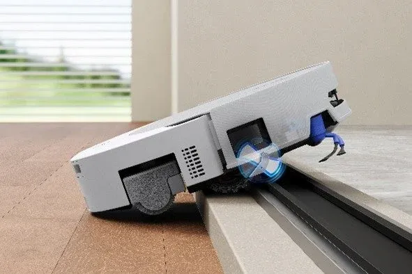 ロボット掃除機が段差を乗り越える