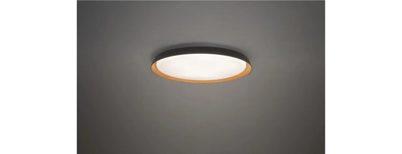 お部屋の雰囲気を変えたいあなたへ！ニトリの新作「木目調LEDシーリングライト」で天井からおしゃれに演出