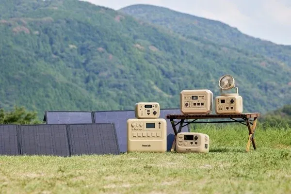 腕元に“アート”をまとう新体験！日本人デザイナー監修、花・猫・星空デザインのスマートウォッチが登場