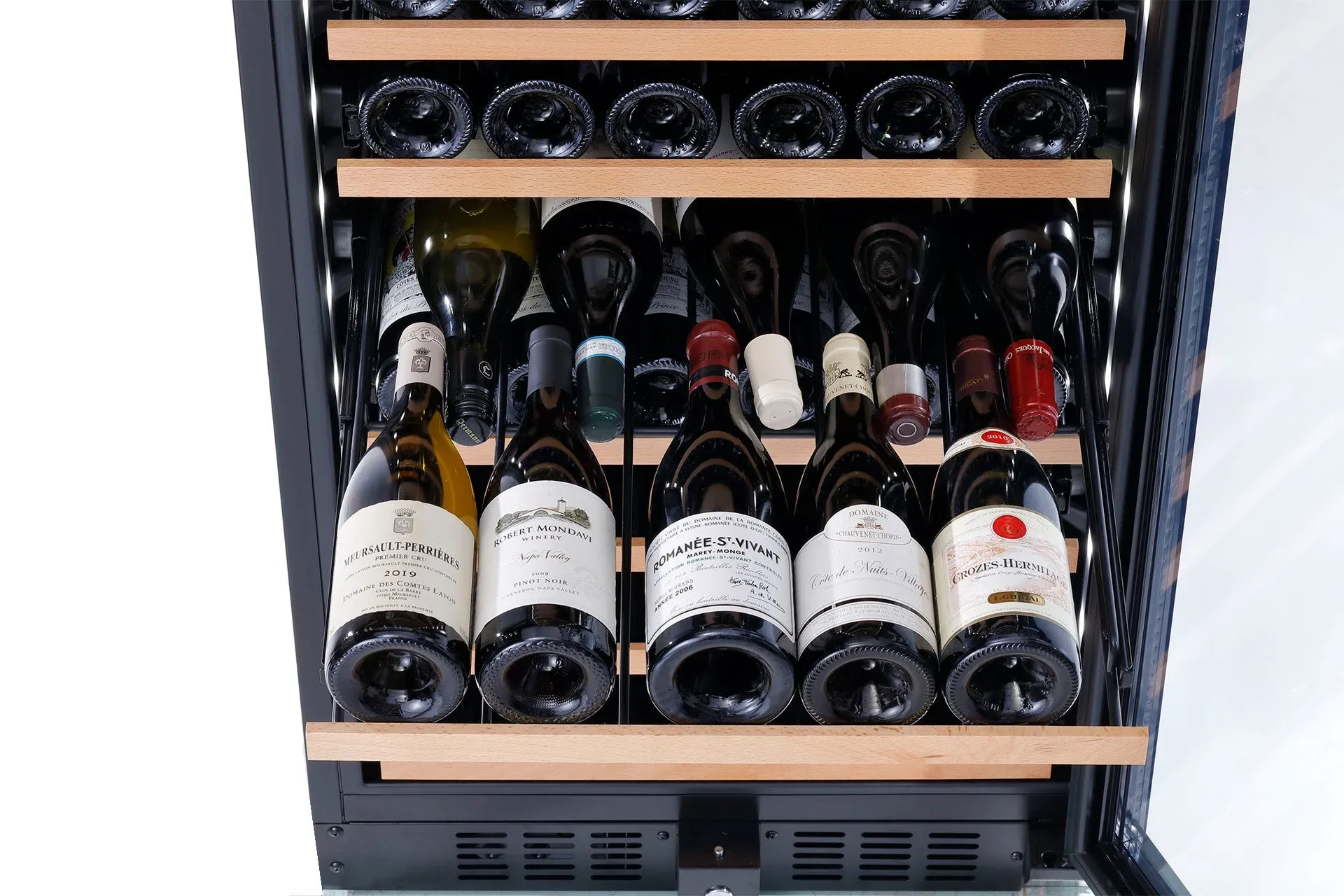 様々な種類のワインボトル