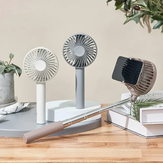 夏の思い出を最高に！「自撮り棒にもなるハンディファン」で涼しく楽しい瞬間をキャッチ！