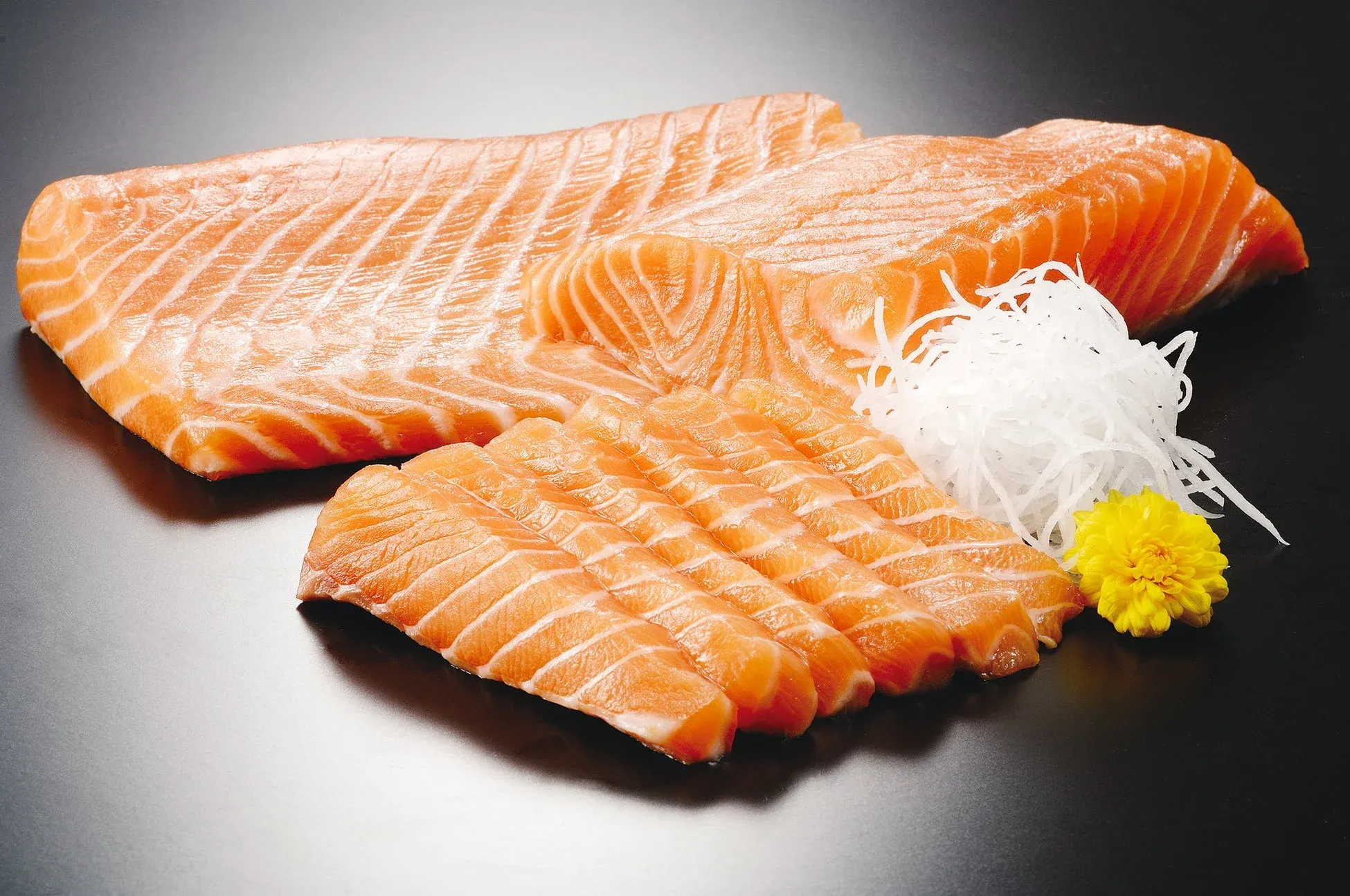 ASC認証 生アトランティックサーモン（養殖）刺身用