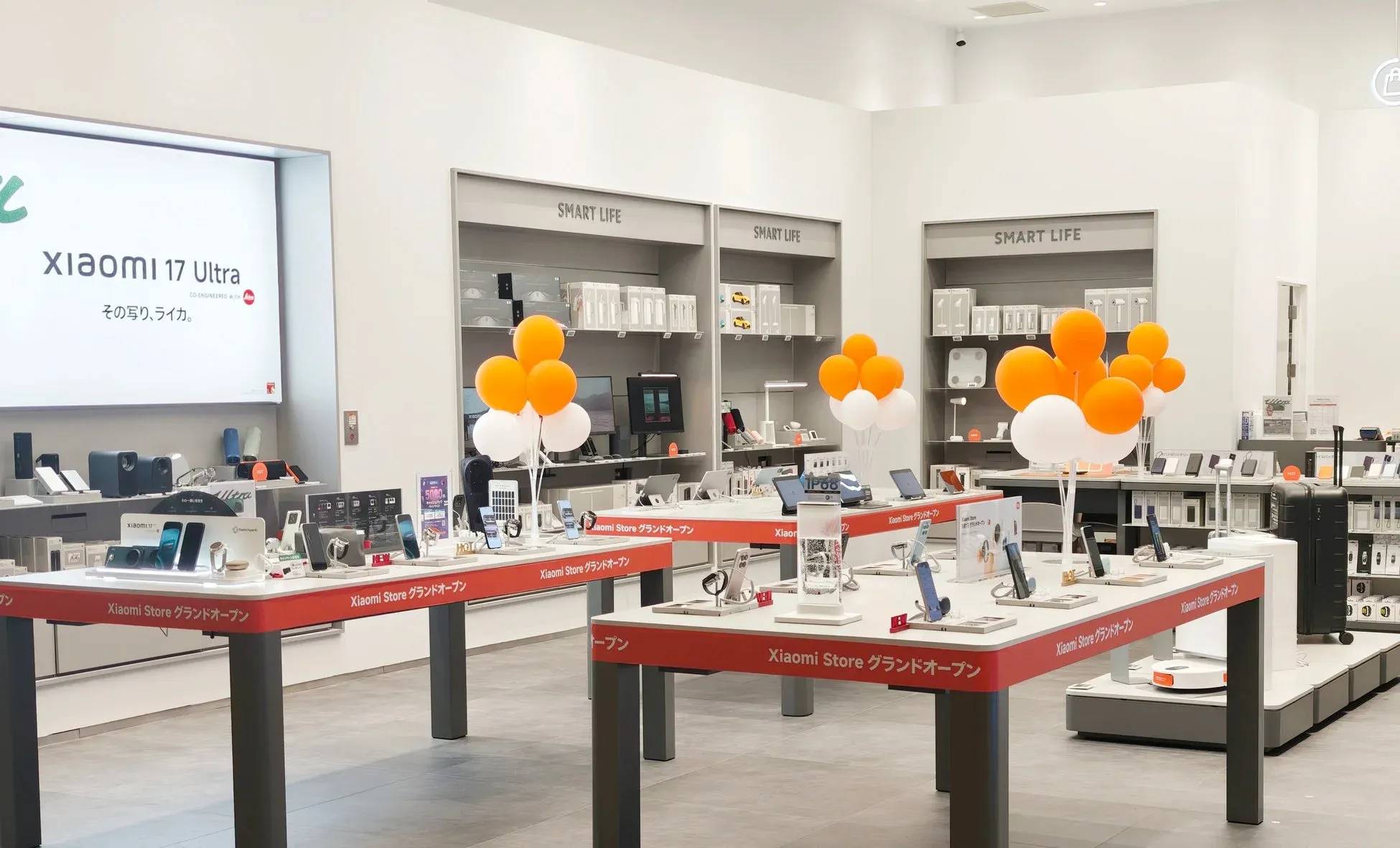 最新のXiaomi製品が並ぶ店内