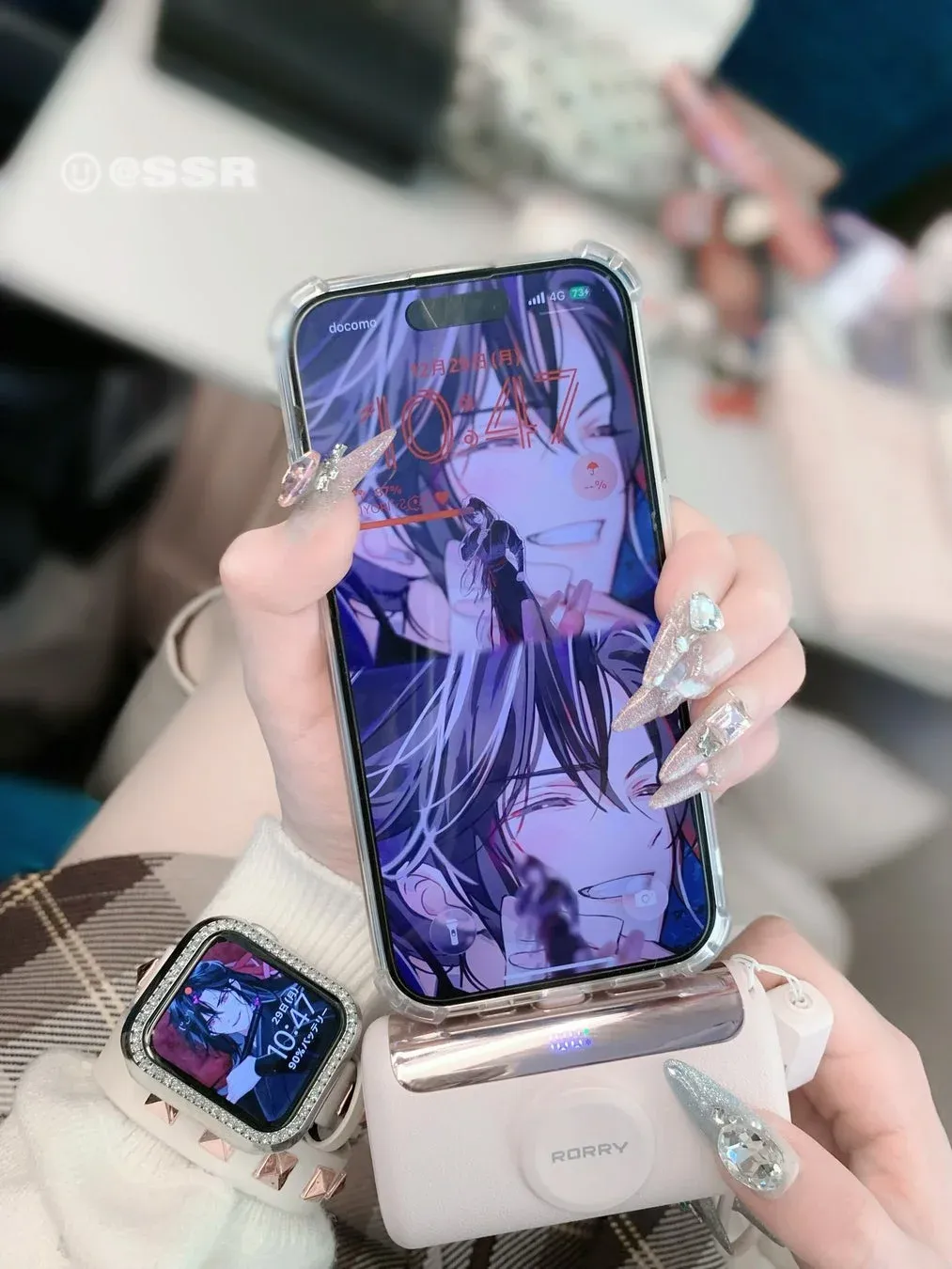 コネクター一体型モバイルバッテリー