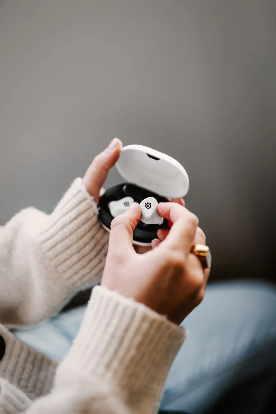 ワイヤレスイヤホン「Arctis GameBuds」